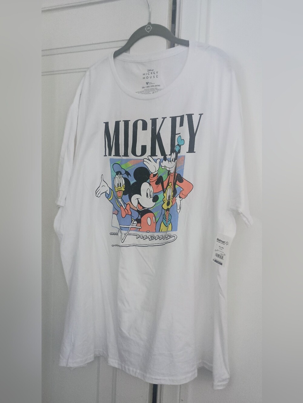 Disney White Mickey & Friends Graphic Short Sleeve Tee - Men